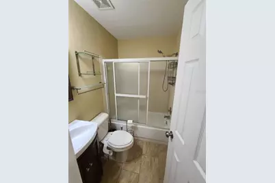 13701 Lazy Oak Drive, Tampa, FL 33613 - Photo 18