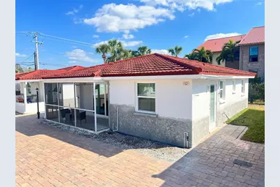 6154 Midnight Pass Road #D02, Sarasota, FL 34242 - Photo 12