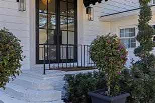 218 Colony Point Rd S, Saint Petersburg, FL 33705 - Photo 20