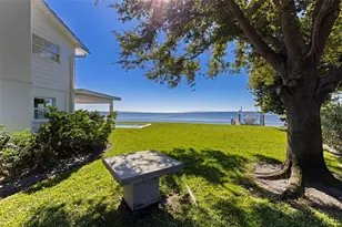 218 Colony Point Rd S, Saint Petersburg, FL 33705 - Photo 56