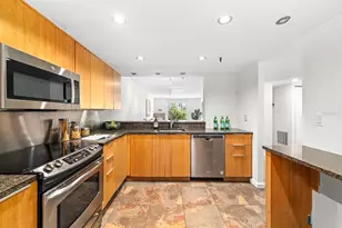 201 W Laurel St, Tampa, FL 33602 - Photo 6