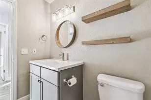 13691 Orange Sunset Dr, Tampa, FL 33618 - Photo 10