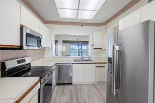 7922 Sailboat Key Blvd S, South Pasadena, FL 33707 - Photo 30