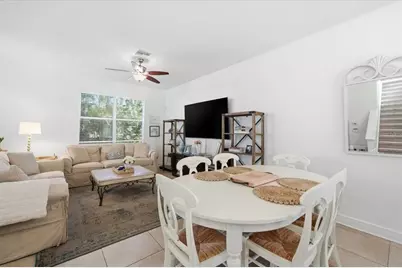 12330 N Rome Avenue, Tampa, FL 33612 - Photo 8