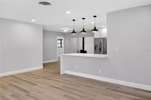 2554 68th Ave S, Saint Petersburg, FL 33712 - Photo 14