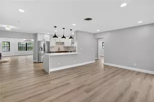 2554 68th Ave S, Saint Petersburg, FL 33712 - Photo 12