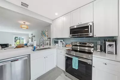 6260 Sun Boulevard #4, Saint Petersburg, FL 33715 - Photo 20