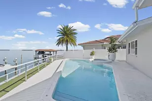 450 Palm Island NE, Clearwater Beach, FL 33767 - Photo 26