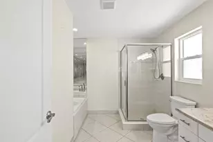 450 Palm Island NE, Clearwater Beach, FL 33767 - Photo 16
