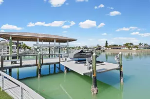 450 Palm Island NE, Clearwater Beach, FL 33767 - Photo 30
