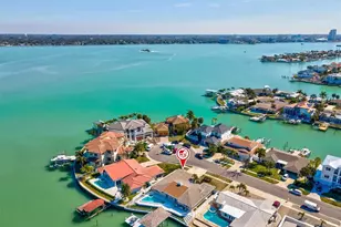 450 Palm Island NE, Clearwater Beach, FL 33767 - Photo 42