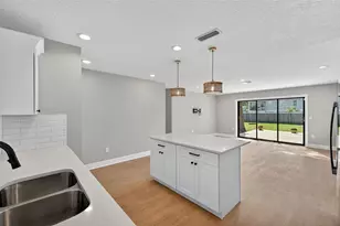 8110 Macoma Dr NE, Saint Petersburg, FL 33702 - Photo 28