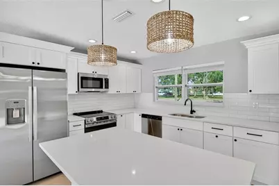 8110 Macoma Drive NE, Saint Petersburg, FL 33702 - Photo 24