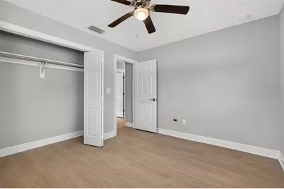 8110 Macoma Drive NE, Saint Petersburg, FL 33702 - Photo 4