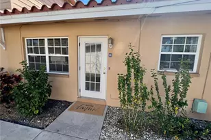 11315 3rd St E, Treasure Island, FL 33706 - Photo 2