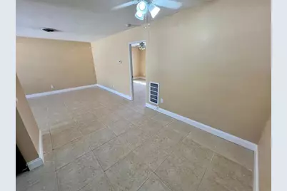 11315 3rd Street E, Treasure Island, FL 33706 - Photo 22
