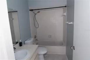 8418 Laurelon Pl, Temple Terrace, FL 33637 - Photo 10