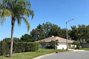 1984 Golden Palm Cir, Tavares, FL 32778 - Photo 2