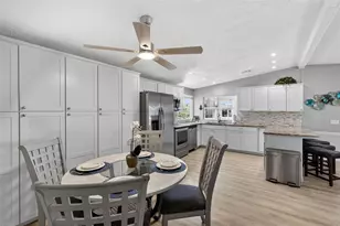 537 La Playa Cir, North Port, FL 34287 - Photo 6