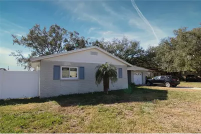 8317 Boxwood Drive, Tampa, FL 33615 - Photo 2