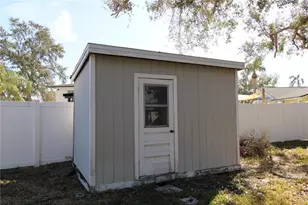 8317 Boxwood Dr, Tampa, FL 33615 - Photo 20