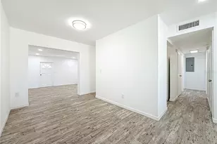 4716 Town N Country Blvd, Tampa, FL 33615 - Photo 16