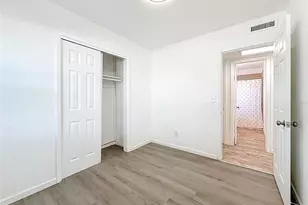 4716 Town N Country Blvd, Tampa, FL 33615 - Photo 20