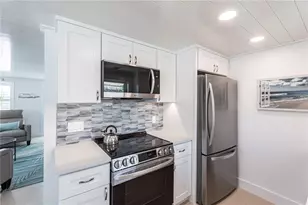 6154 Midnight Pass Rd, Sarasota, FL 34242 - Photo 10