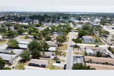 521 88th Avenue N, Saint Petersburg, FL 33702 - Photo 4