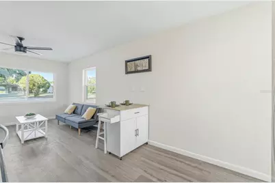 620 53rd Avenue S, Saint Petersburg, FL 33705 - Photo 8