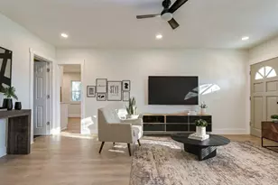 1621 25th Ave S, Saint Petersburg, FL 33712 - Photo 4