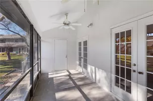 4138 Brentwood Park Cir, Tampa, FL 33624 - Photo 18