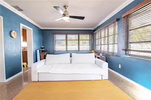 1129 39th Ave NE, Saint Petersburg, FL 33703 - Photo 14