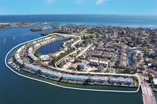 158 Pompano Dr SE, Saint Petersburg, FL 33705 - Photo 24