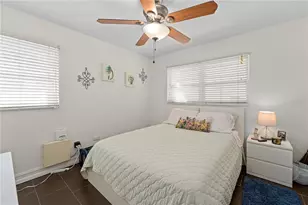 11155 2nd St E, Treasure Island, FL 33706 - Photo 10