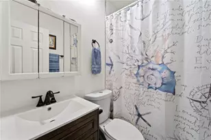 11155 2nd St E, Treasure Island, FL 33706 - Photo 12