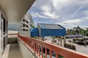 2333 Feather Sound Dr, Clearwater, FL 33762 - Photo 24