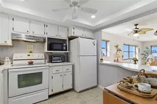 1270 Gulf Blvd, Clearwater Beach, FL 33767 - Photo 14