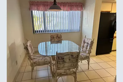 1001 Point Of Rocks Road #408, Sarasota, FL 34242 - Photo 2