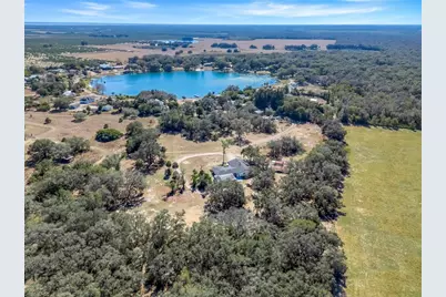 828 Saint Anne Shrine Road, Lake Wales, FL 33898 - Photo 2