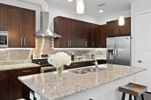 1910 W North A St, Tampa, FL 33606 - Photo 18