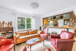 1297 Eden Isle Blvd NE, Saint Petersburg, FL 33702 - Photo 28