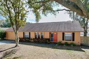 2205 Roslyn Ln, Lakeland, FL 33812 - Photo 1