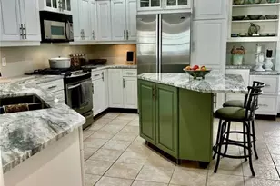 584 Meadow Sweet Cir, Osprey, FL 34229 - Photo 8