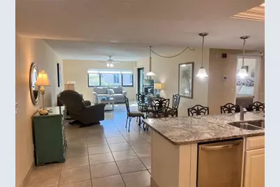 1001 Point Of Rocks Road #310, Sarasota, FL 34242 - Photo 4