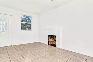 739 27th Ave W, Bradenton, FL 34205 - Photo 4