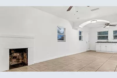 739 27th Avenue W, Bradenton, FL 34205 - Photo 6