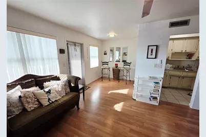 5945 21st Street N #18, Saint Petersburg, FL 33714 - Photo 4