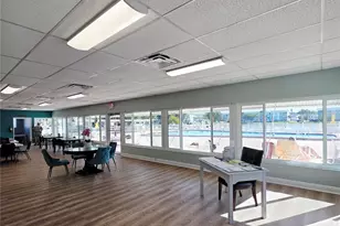 5945 21st St N, Saint Petersburg, FL 33714 - Photo 14