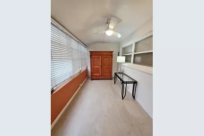 5945 21st Street N #18, Saint Petersburg, FL 33714 - Photo 16